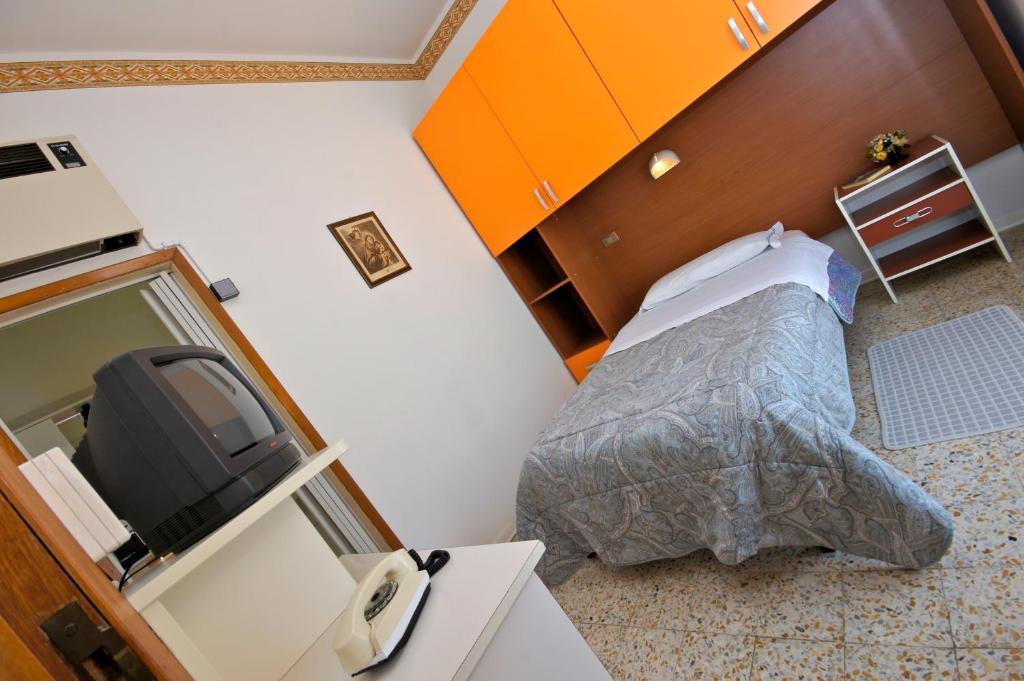 Hotel Victory Cesenatico Room photo