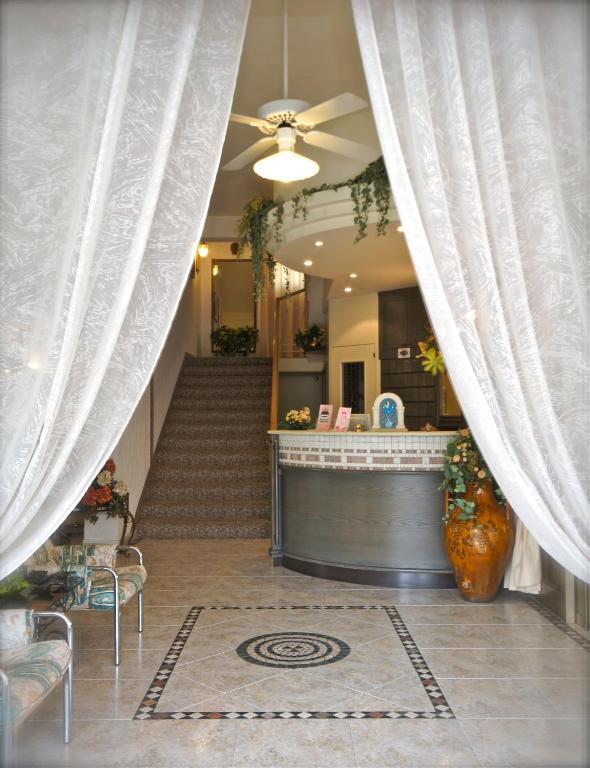 Hotel Victory Cesenatico Exterior photo